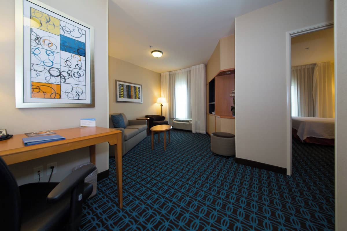 Premium bedding, pillowtop beds, in-room safe, desk