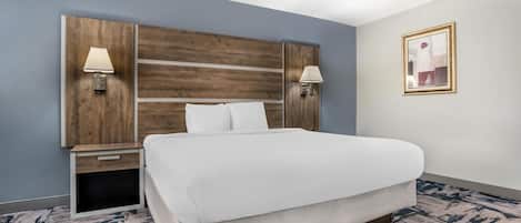 Standard-huone, 1 suuri parisänky, tupakointi kielletty, jääkaappi ja mikroaaltouuni | Ylelliset vuodevaatteet, työpöytä