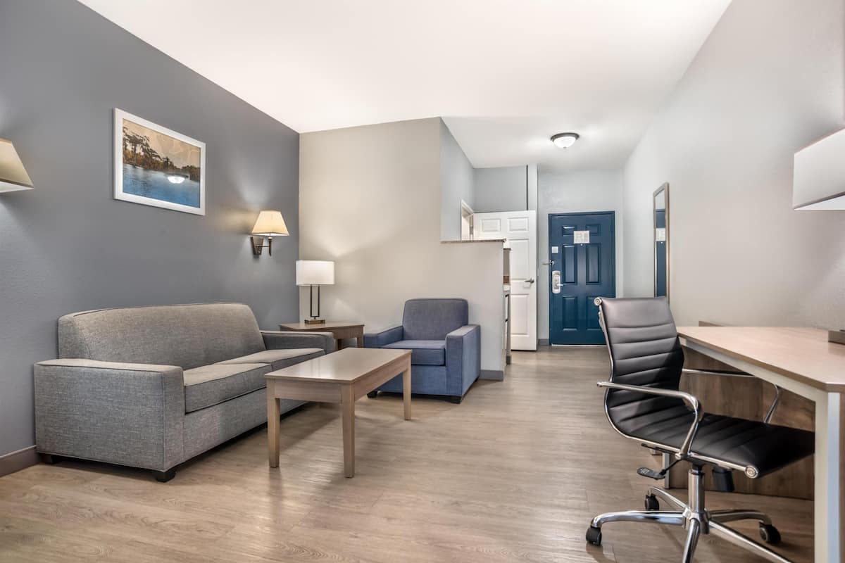 Suite, 1 King Bed, Non Smoking, Refrigerator & Microwave