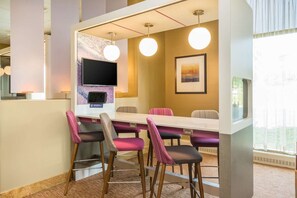 Dinner served - Sonesta Milwaukee West Wauwatosa (Milwaukee)