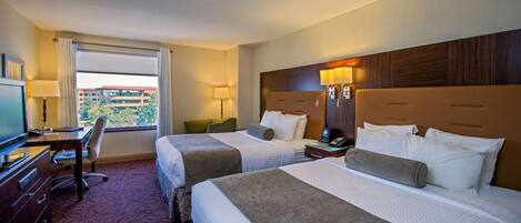 Desk, laptop workspace, iron/ironing board, free WiFi