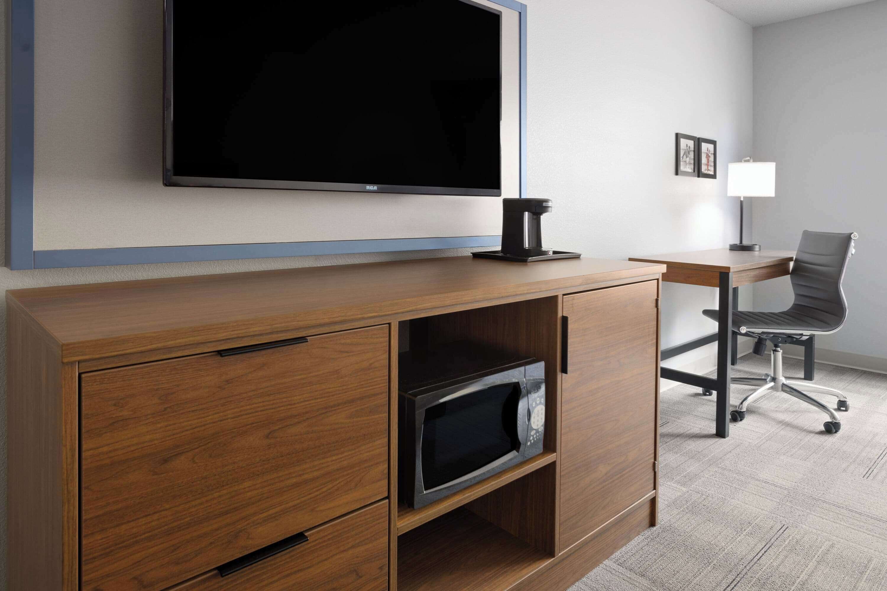 down duvets, in-room safe, desk, laptop workspace