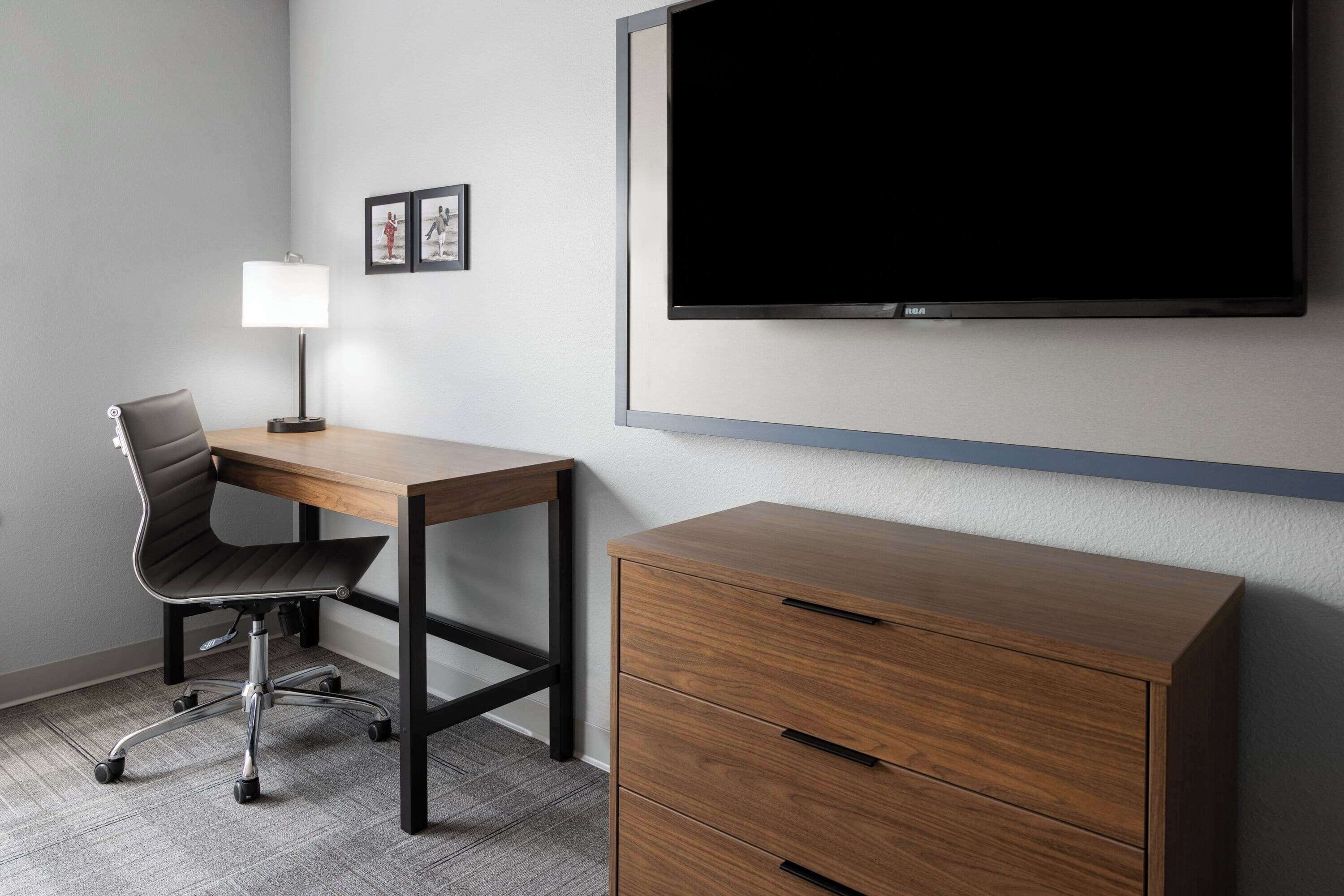 down duvets, in-room safe, desk, laptop workspace