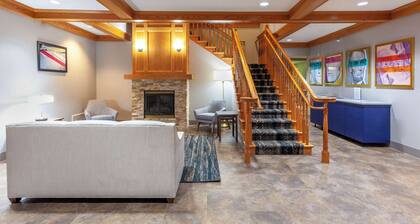 AmericInn by Wyndham Iron Mountain