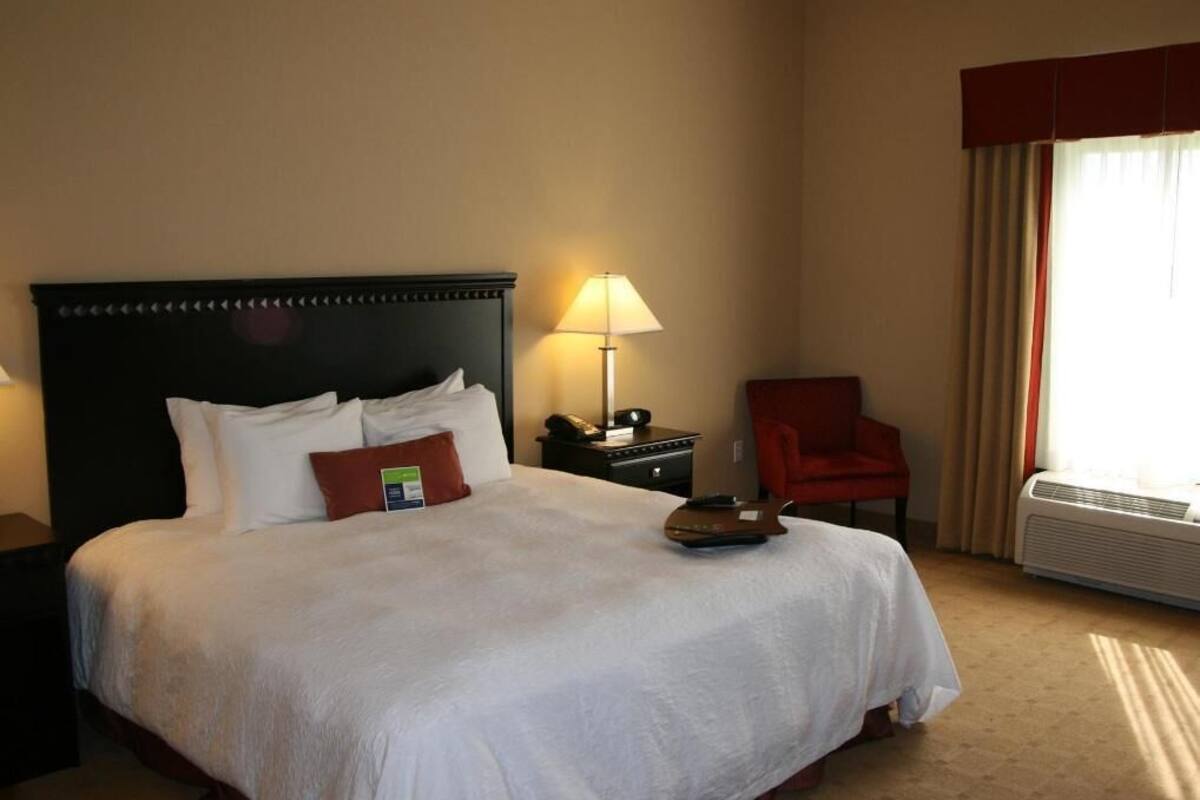 Down comforters, in-room safe, soundproofing, iron/ironing board