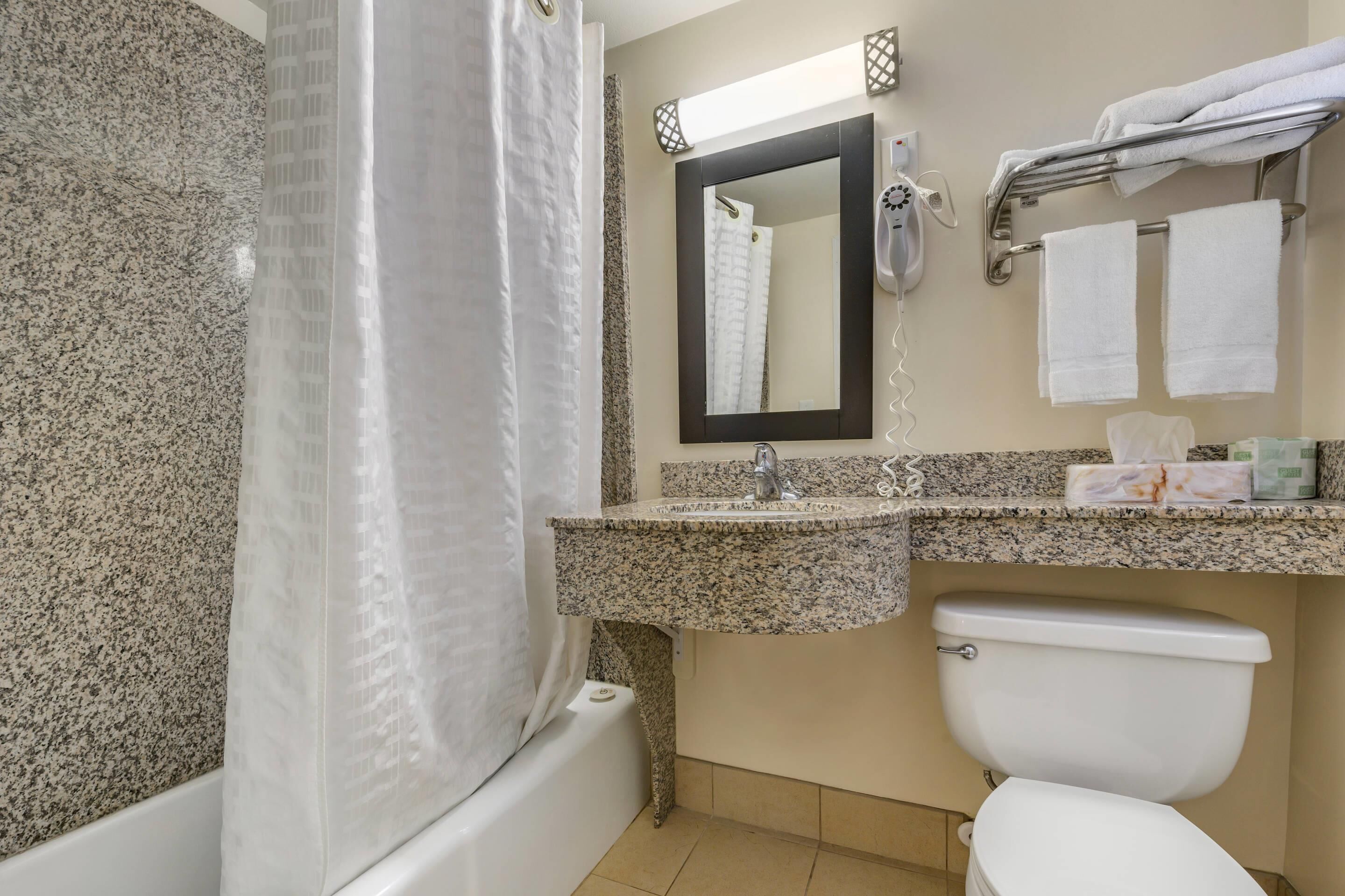 Standard Room, 1 King Bed, Non Smoking | Desk, free WiFi, bed sheets