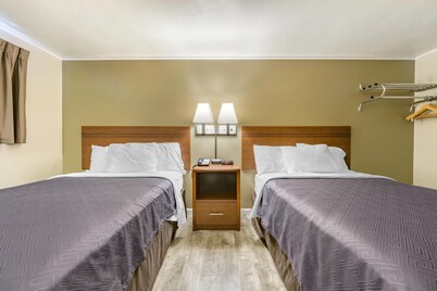 Econo Lodge Bellefonte I-99