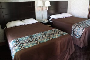 Double Room | View from room - Wagon Wheel Inn (Lenox)