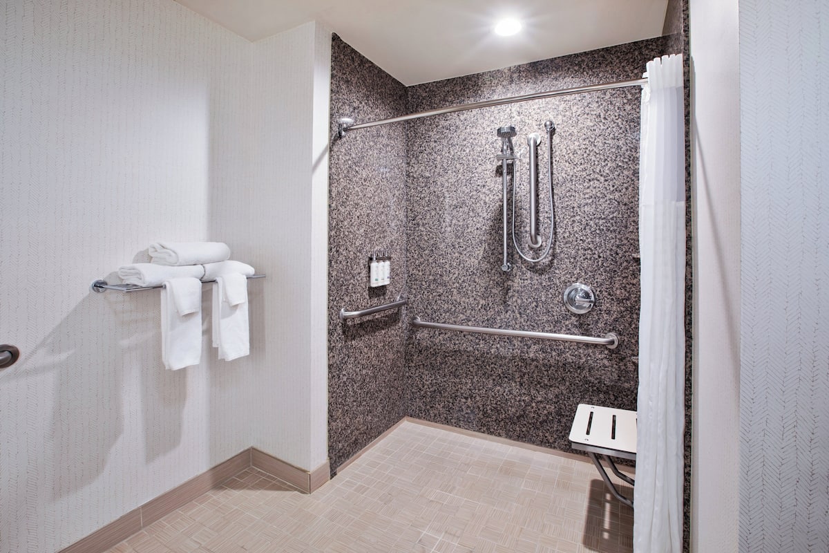 in-room safe, individually furnished, desk, laptop workspace