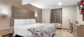 Red Roof Inn & Suites Newport News