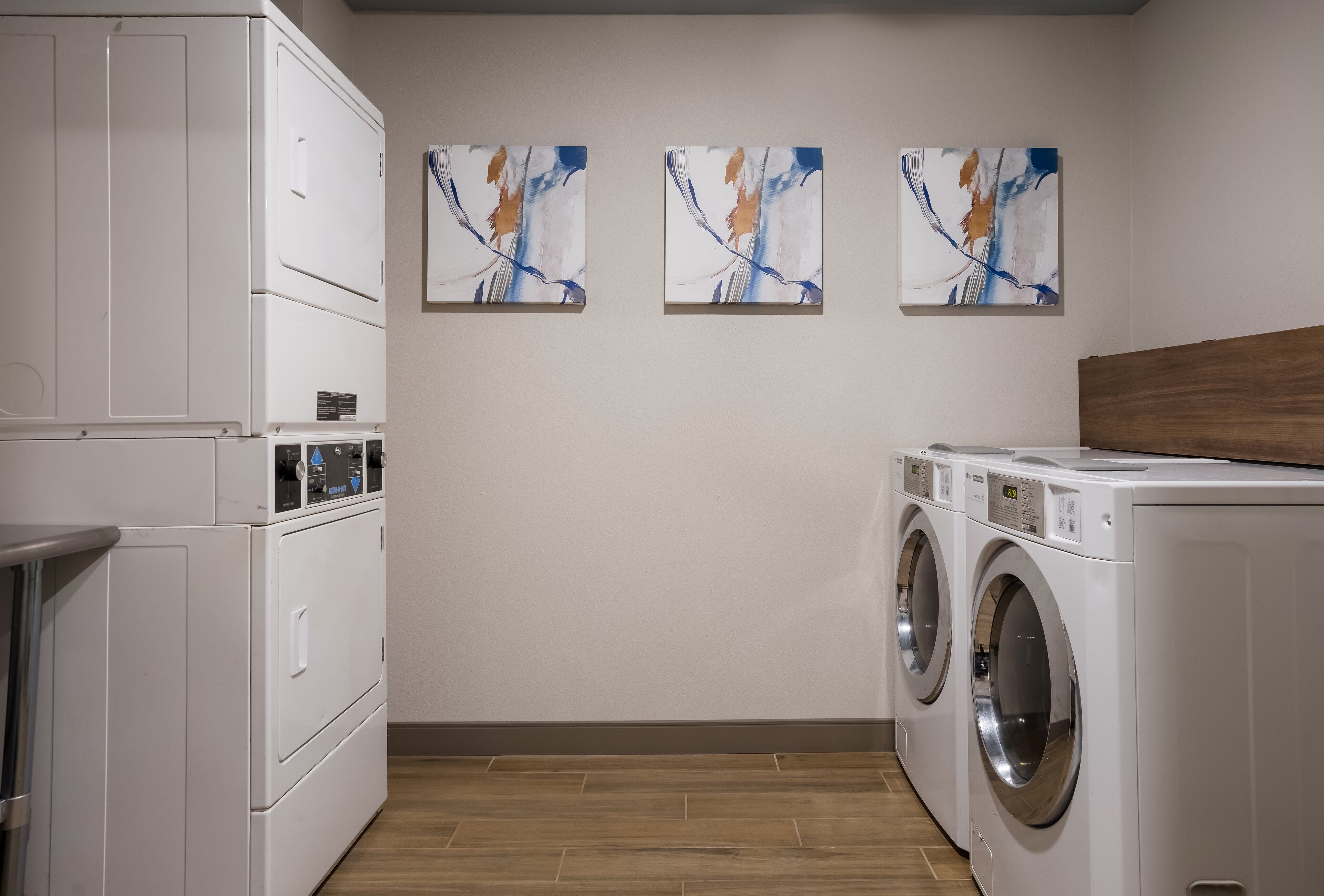 Photo - Candlewood Suites Lafayette - River Ranch by IHG