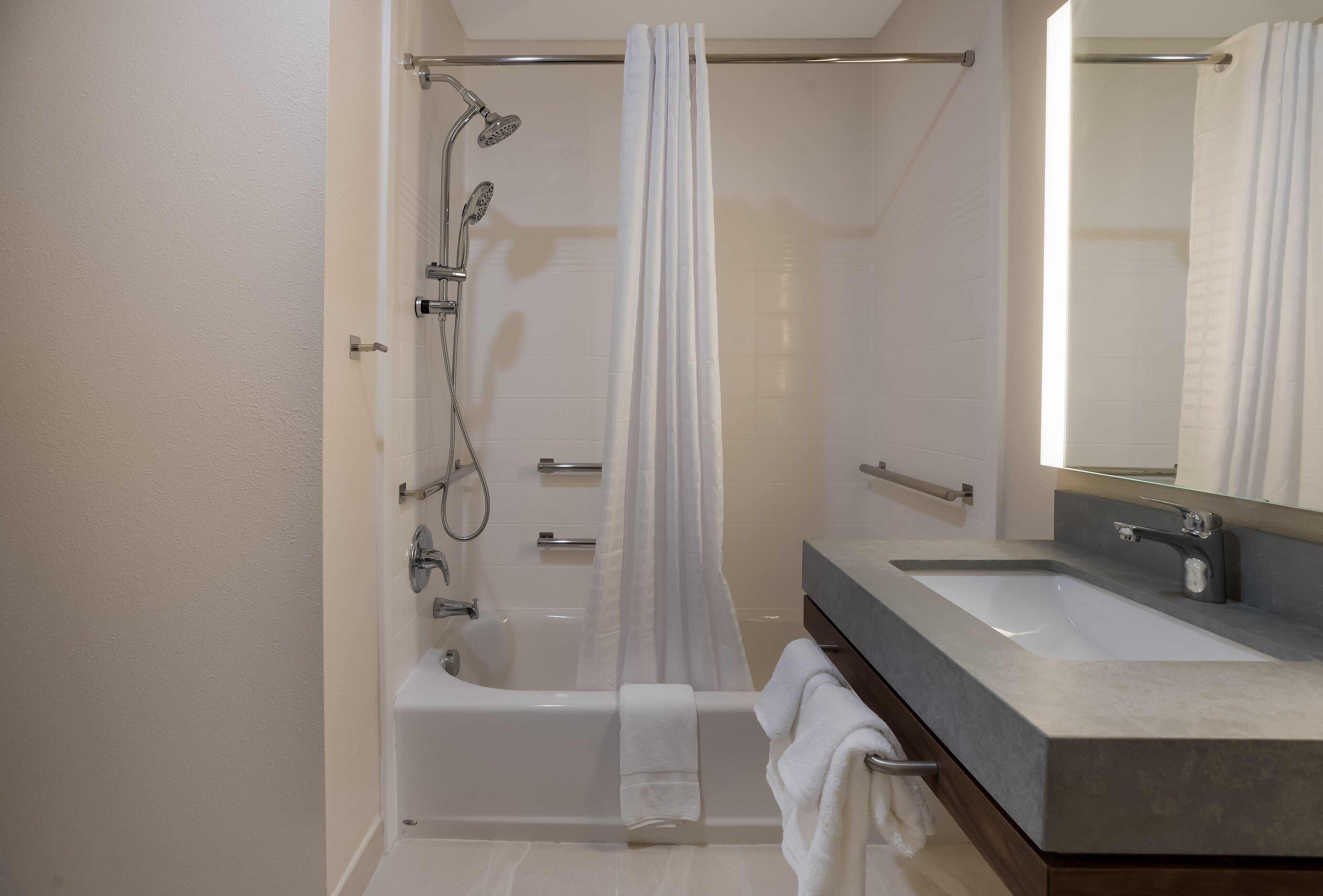 Photo - Candlewood Suites Lafayette - River Ranch by IHG