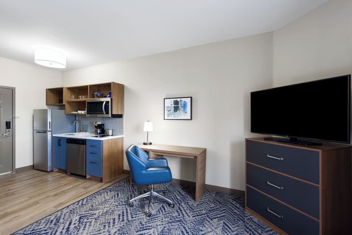 Studiosuite, 1 Queen-Bett | 1 Schlafzimmer, hochwertige Bettwaren, Zimmersafe, Schreibtisch