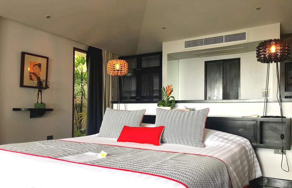 The Sunset Beach Resort & Spa Taling Ngam by null