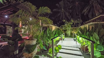 Garden Villa | ์ ์ ์ ๋ง