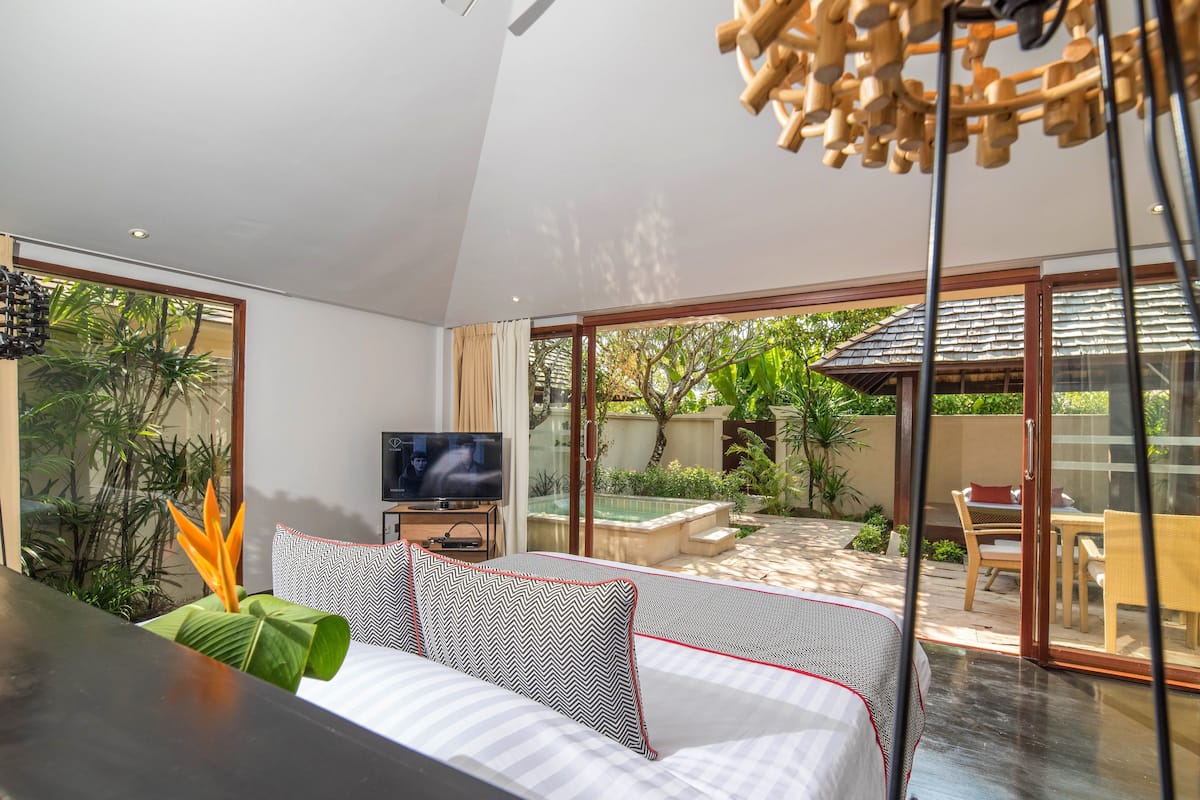 Garden Jacuzzi Villa | Kilátás a szobából