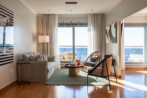 Suite | 1 bedroom, premium bedding, minibar, in-room safe