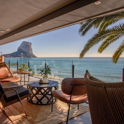 2 restaurants, breakfast, lunch, dinner served; Mediterranean cuisine