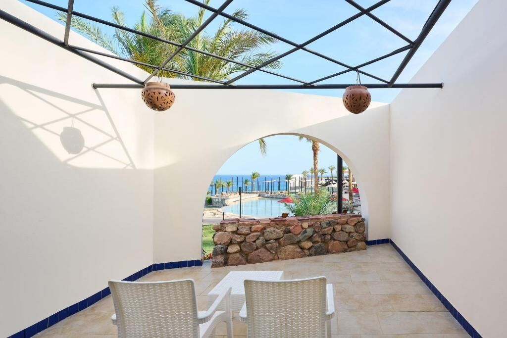 1 bedroom, pillow-top beds, minibar, in-room safe