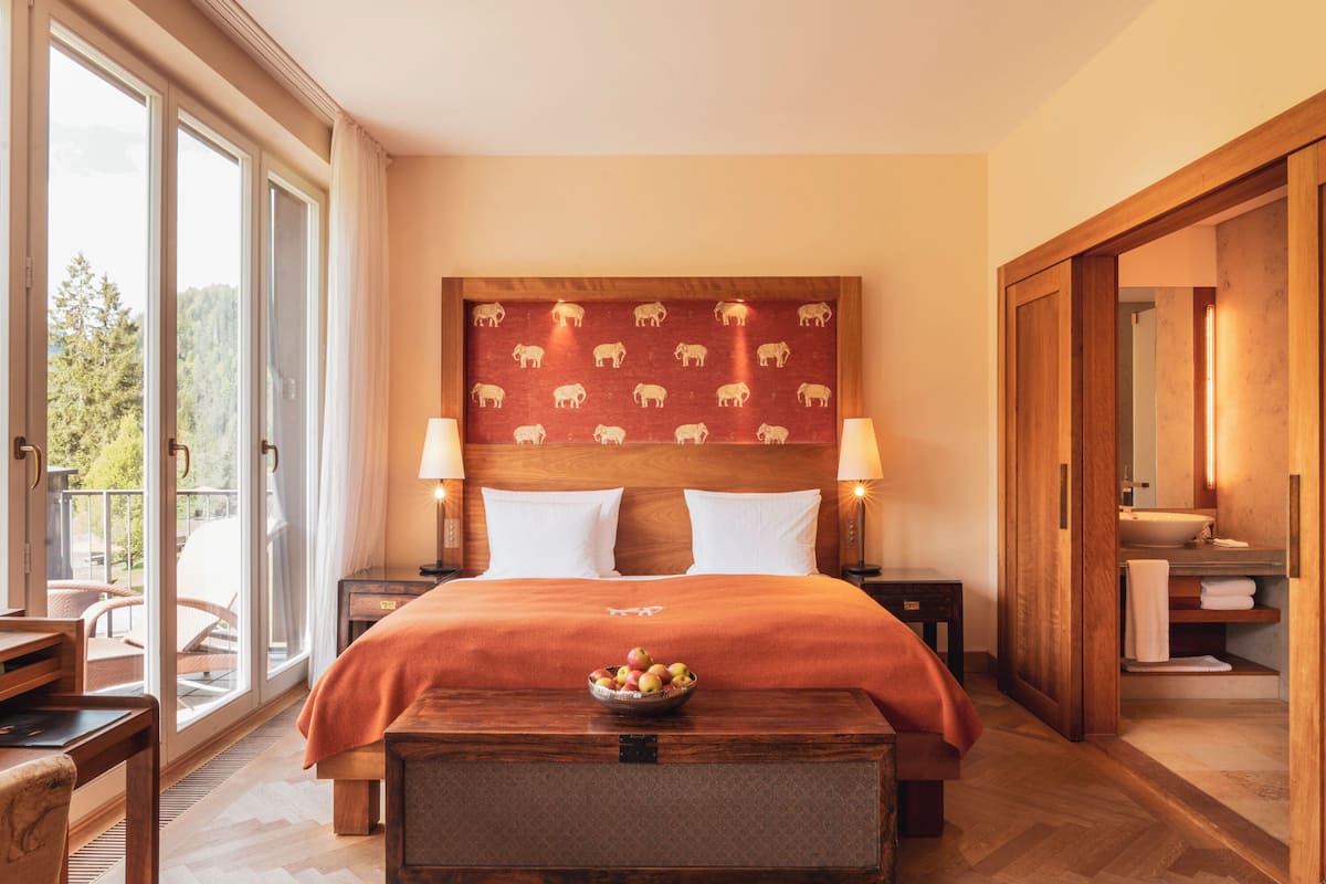 Juniorsuite Deluxe Balcony Hideaway | Meja, ruang kerja komputer riba, Wi-fi percuma