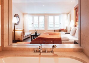 Juniorsuite Deluxe Hideaway | Escritorio, espacio para trabajar con un portátil, wifi gratis