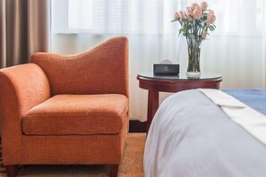 Minibar, in-room safe, alarm clocks