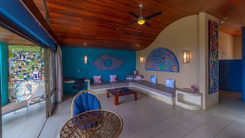 Ultra Plus Villa | Living area
