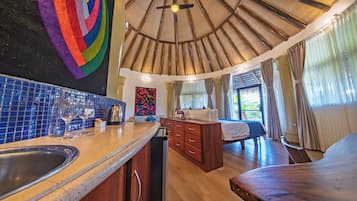 Villa Prima Mountain View | Premium bedding, down comforters, minibar, in-room safe