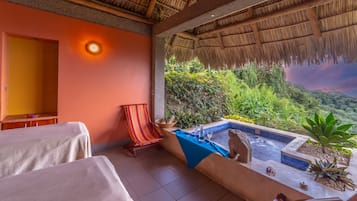 Couples treatment room(s), hot tub, body treatments, aromatherapy