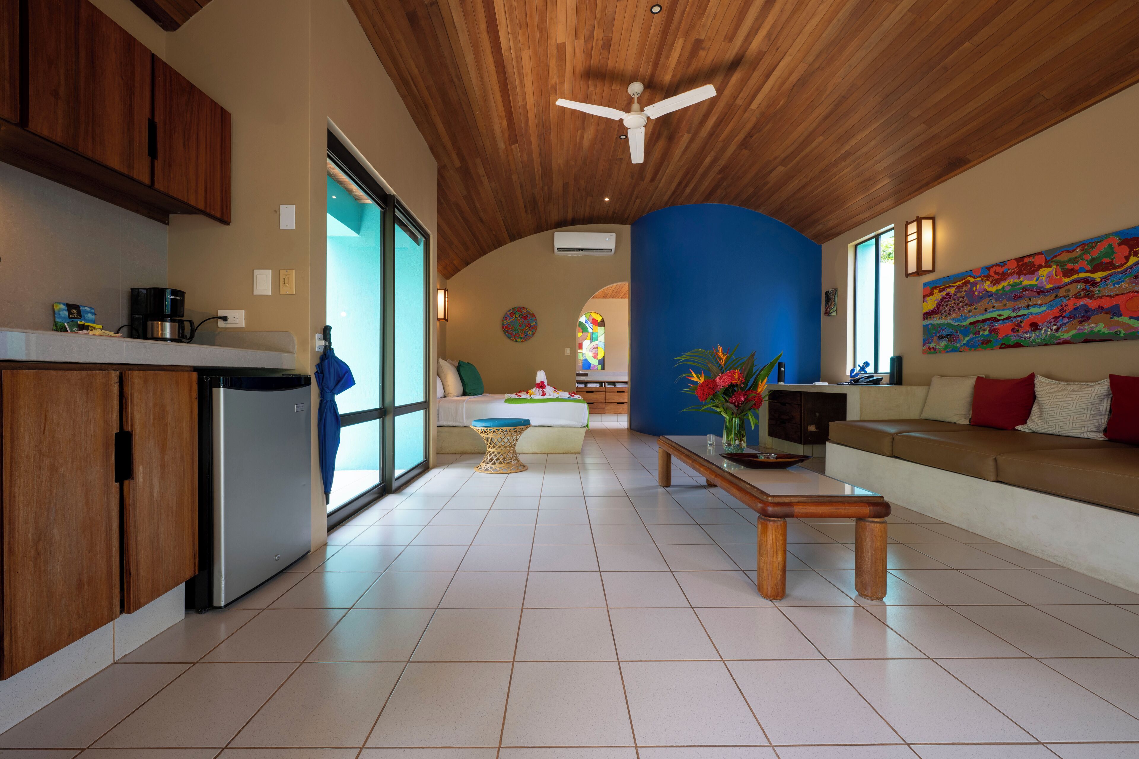 garden bungalow 1 king size bed 1 sofa | minibar, in-room safe, individually decorated, individually furnished