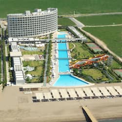 Spiaggia privata, lettini da mare, ombrelloni, teli da spiaggia