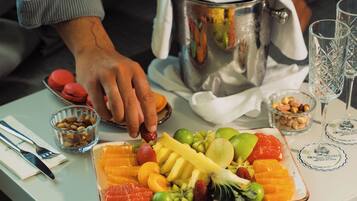 4 Restaurants; Frühstück, Mittagessen und Abendessen werden serviert