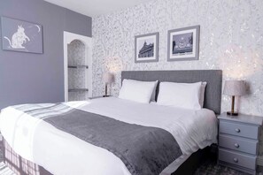 Double Room | Iron/ironing board, free WiFi, bed sheets - Cromwell Lodge Hotel by Greene King Inns (Banbury)
