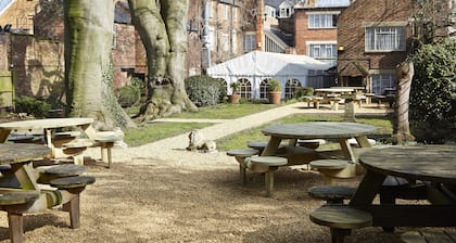 Cromwell Lodge Hotel by Greene King Inns