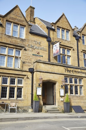 Exterior - Cromwell Lodge Hotel by Greene King Inns (Banbury)