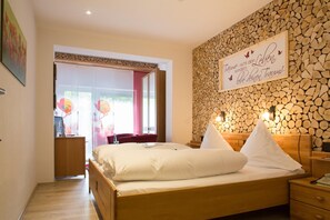 In-room safe, desk, iron/ironing board, free cots/infant beds