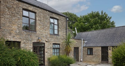 Hunters Hall Tetbury by Greene King Inns