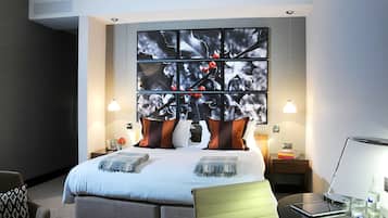 Executive kamer, 1 twee- of 2 eenpersoonsbedden, 1 slaapkamer | Een kluis op de kamer, een bureau, een laptopwerkplek