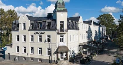 Moss Hotel & Apartments