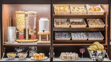 Colazione continentale, servita tutte le mattine (140 MDL a persona)