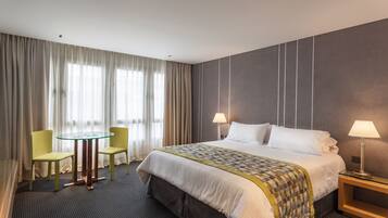 1 habitación, colchones con efecto memoria y minibar