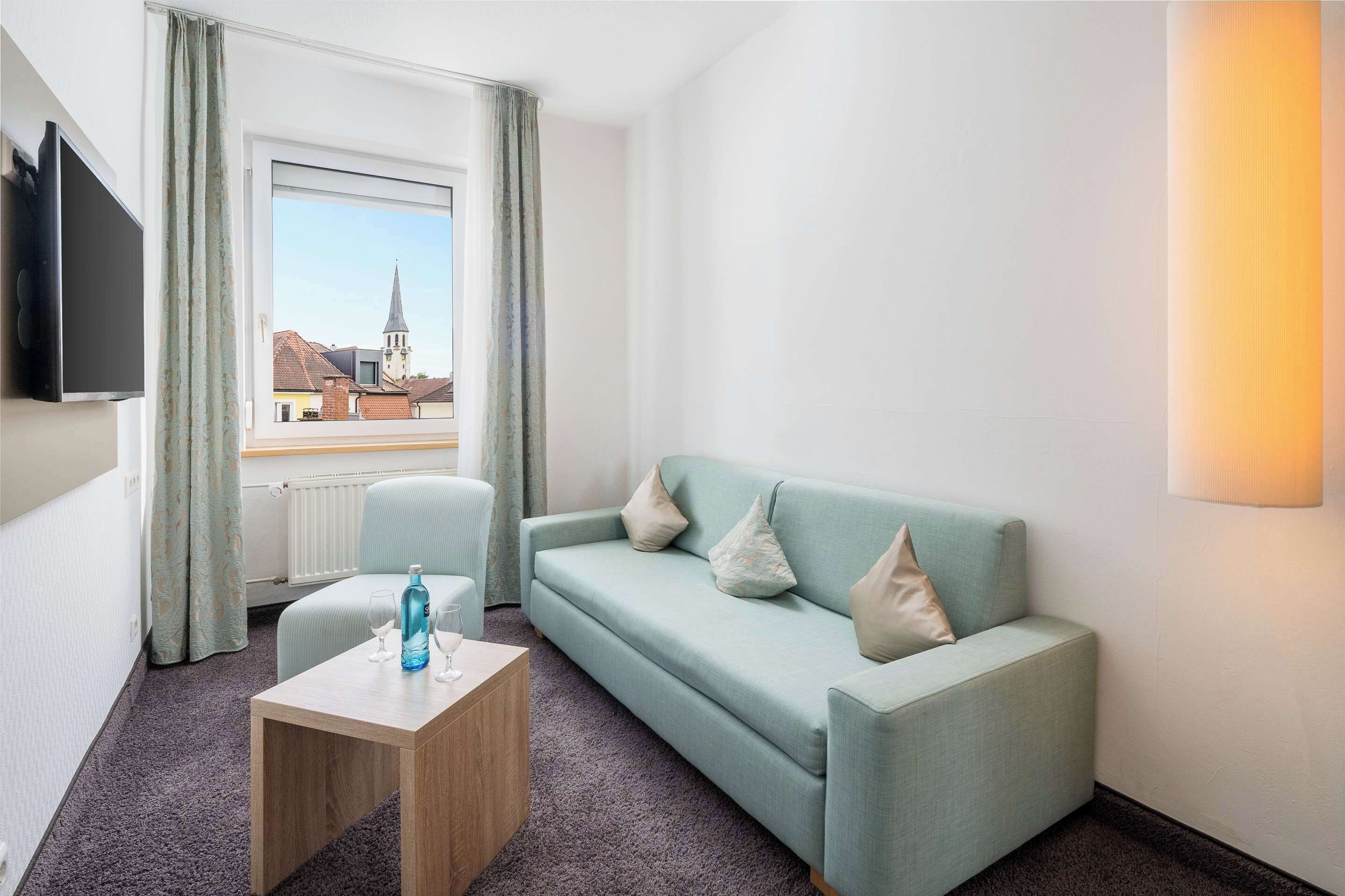 premium suite, 1 double bed (cozy sitting corner) | room amenity