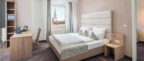 Premium Suite, 1 Double Bed (Cozy Sitting Corner) | Room amenity