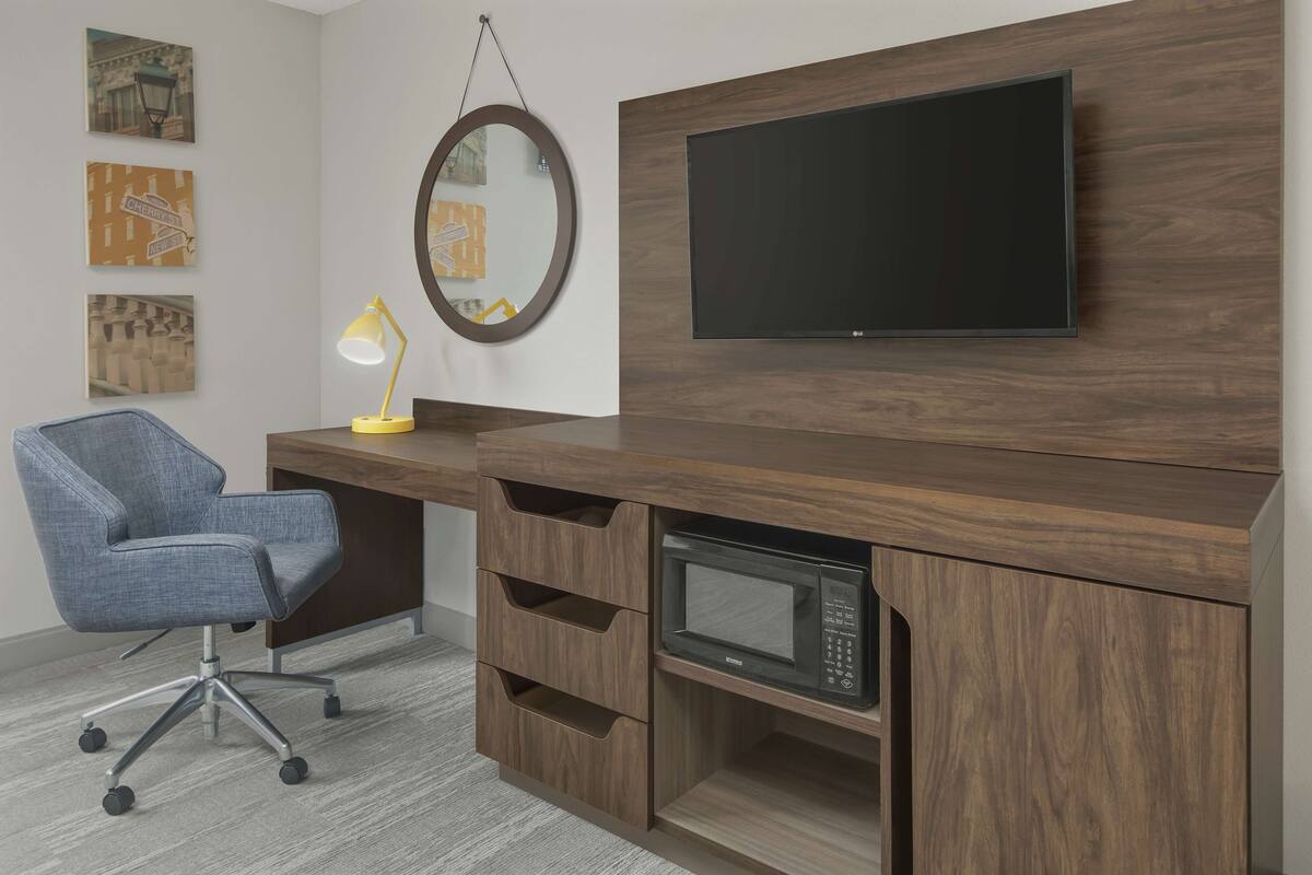 in-room safe, iron/ironing board, free cots/infant beds