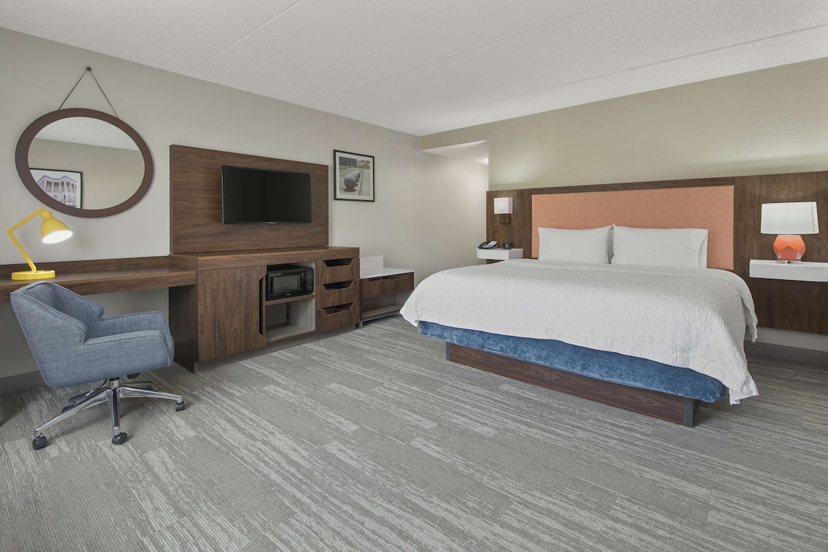 In-room safe, iron/ironing board, free cribs/infant beds