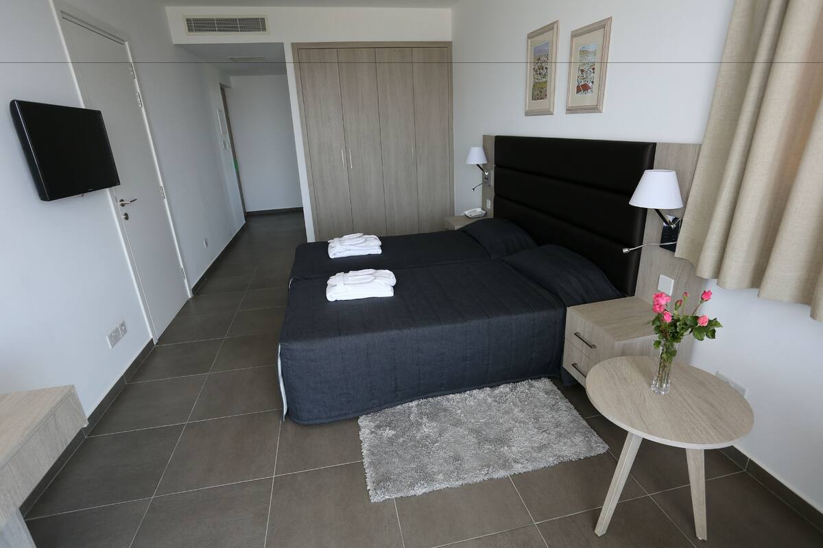 In-room safe, cribs (free), WiFi (surcharge), bed sheets