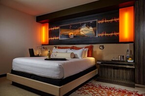 1 bedroom, in-room safe, desk, free WiFi