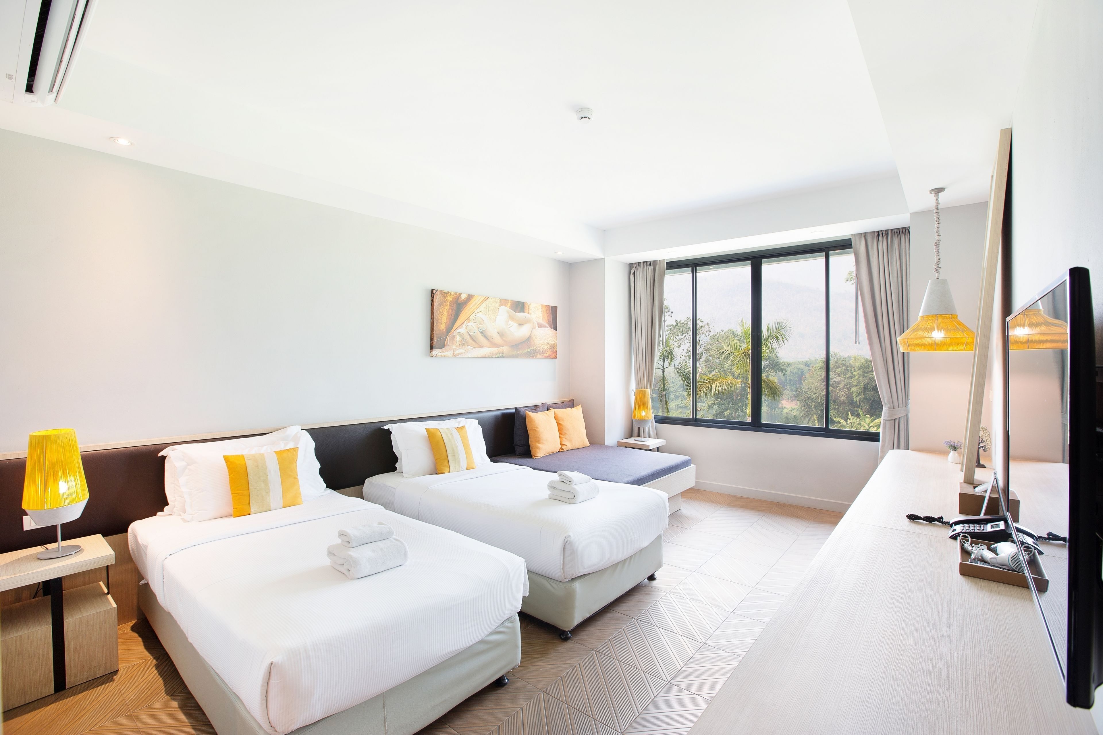 Minibar, in-room safe, soundproofing, free WiFi