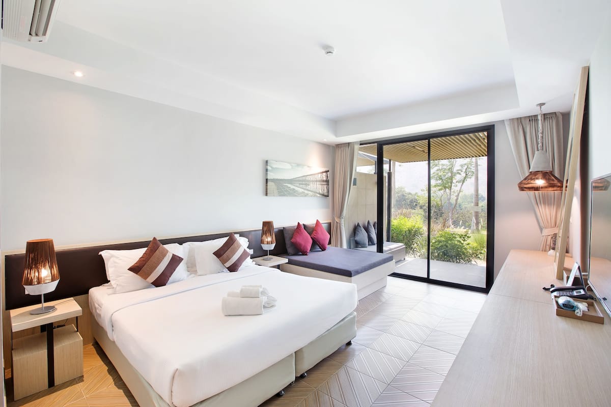 Grand Deluxe Room | Minibar, in-room safe, soundproofing, WiFi (free)