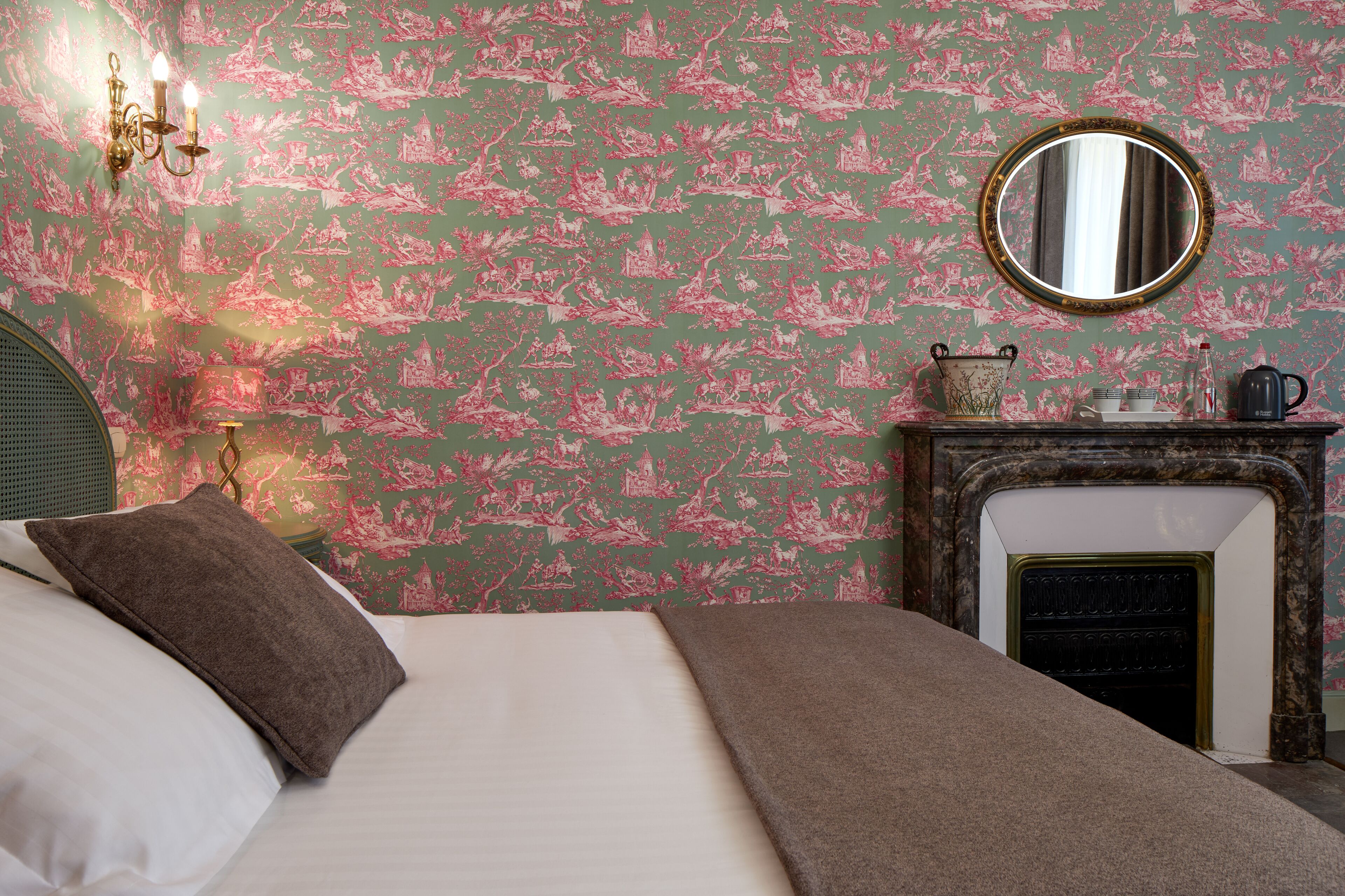 luxury room | premium bedding, in-room safe, desk, blackout curtains